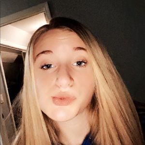 Meet your Posher, Kendra